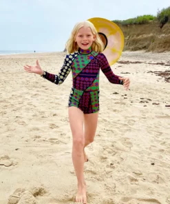 Cynthia Rowley Surf & Swim Mia Daisy Patchwork Kids Wetsuit 8 Cynthia Rowley Surf & Swim Mia Daisy Patchwork Kids Wetsuit